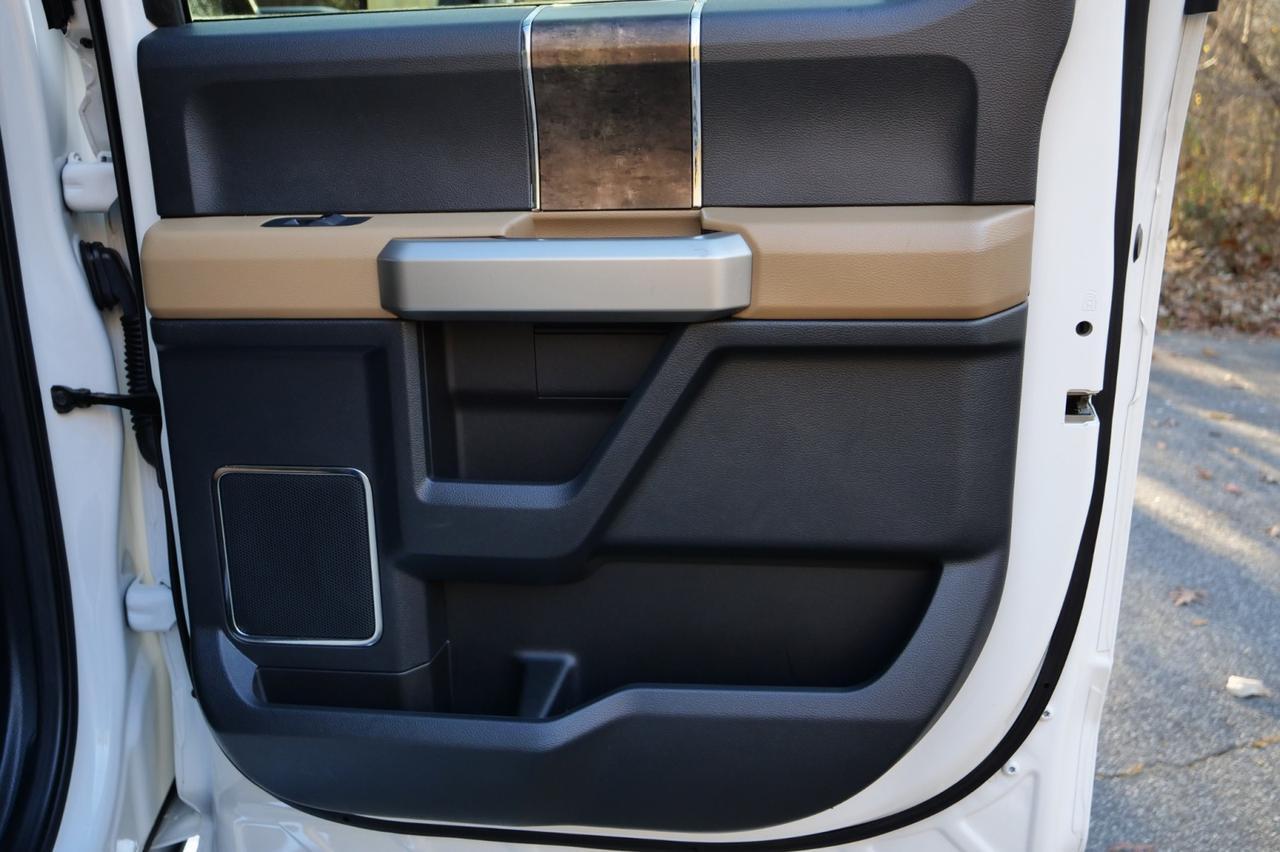 2022 Ford F-350SD LARIAT 4X4 / Wheels & Tires Upgrade / V8 Diesel! Lincolnton NC