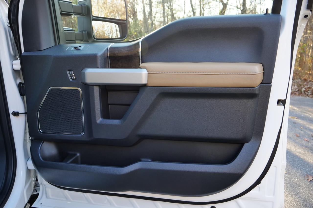 2022 Ford F-350SD LARIAT 4X4 / Wheels & Tires Upgrade / V8 Diesel! Lincolnton NC