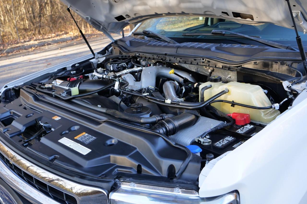 2022 Ford F-350SD LARIAT 4X4 / Wheels & Tires Upgrade / V8 Diesel! Lincolnton NC