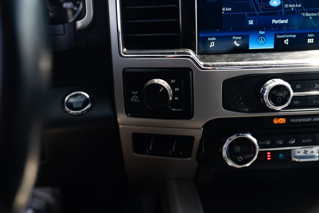 2022 Ford F-350SD Lariat Milwaukie OR