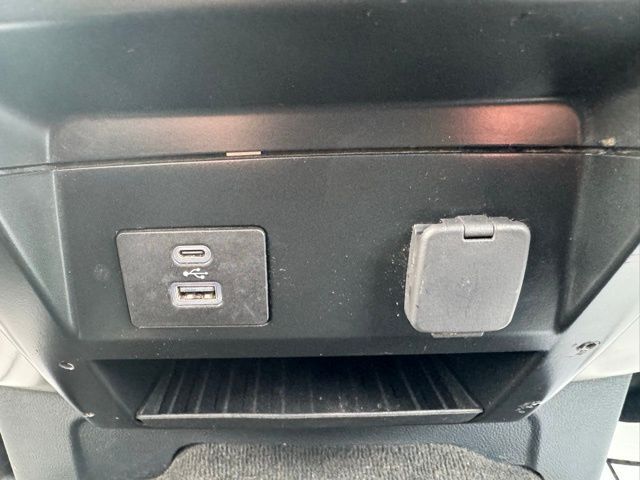 2022 Ford F-350SD Lariat Watertown SD