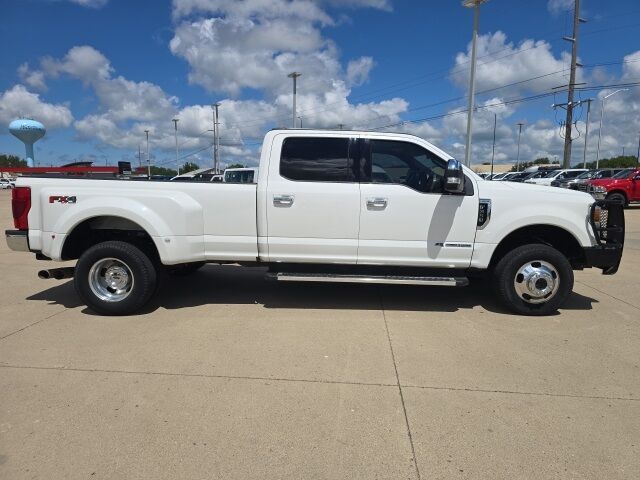 2022 Ford F-350SD Lariat