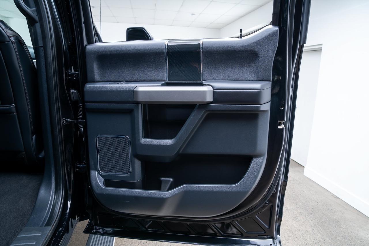 2022 Ford F-350SD Platinum 6.7L Power Stroke V8 Diesel / Twin Panel Power Moo Portland OR