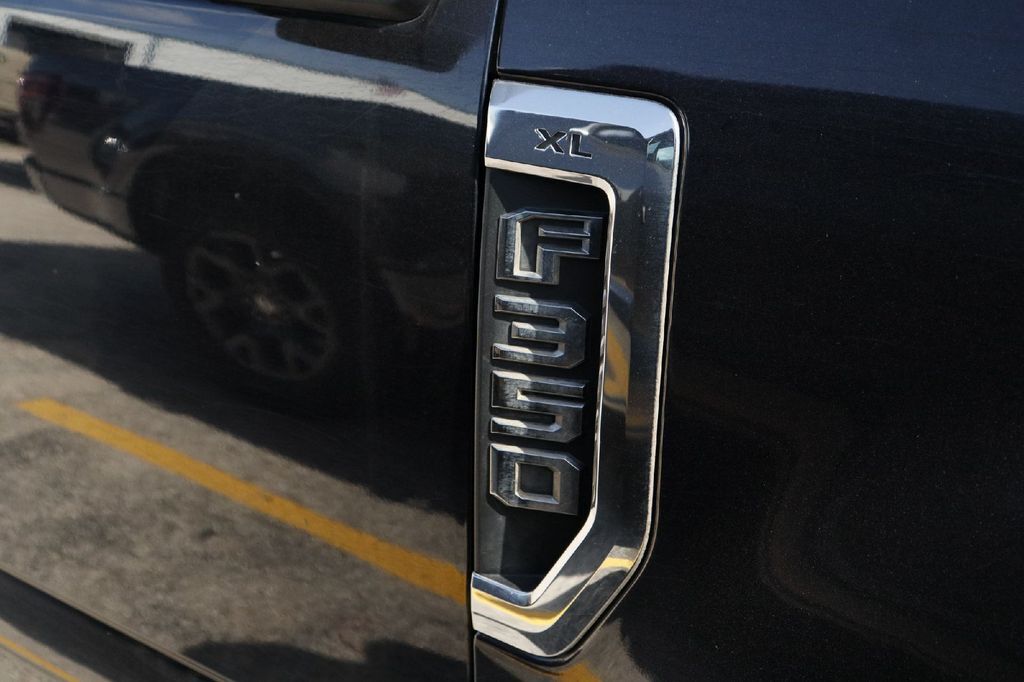 2022 Ford F-350SD XL Hondo TX