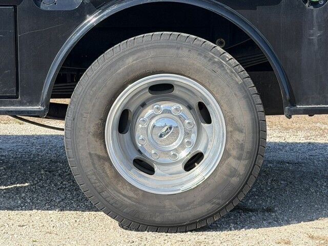 2022 Ford F-350XL Supercab 9'4 CM Truck Beds Steel Skirted Gooseneck Flatbed Truck Homestead FL