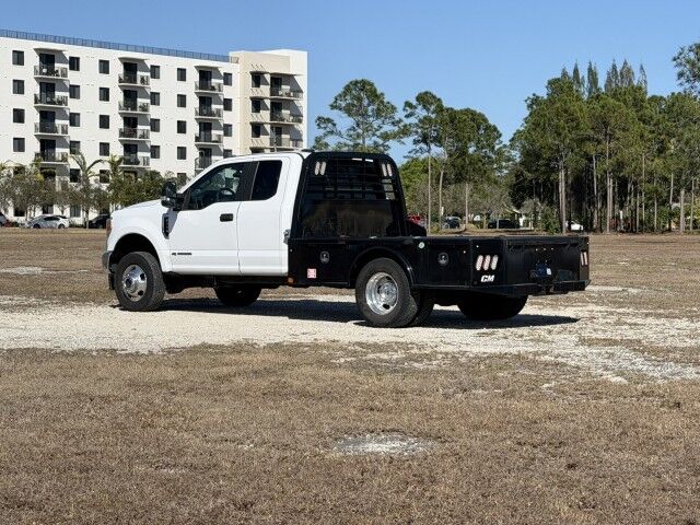 2022 Ford F-350XL Supercab 9'4 CM Truck Beds Steel Skirted Gooseneck Flatbed Truck