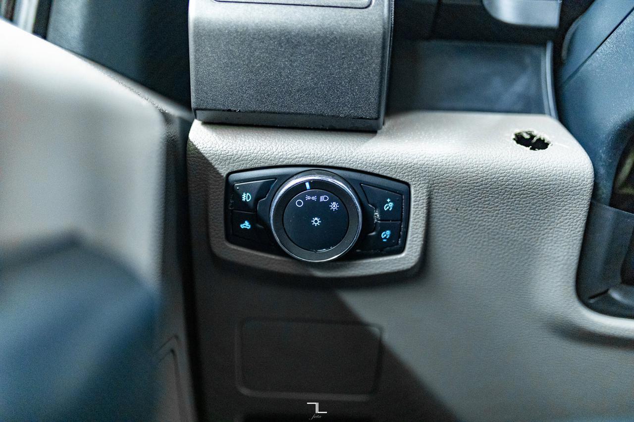 2022 Ford F-450 4x4 Reg Cab XL Dually Deck Diesel Red Deer AB