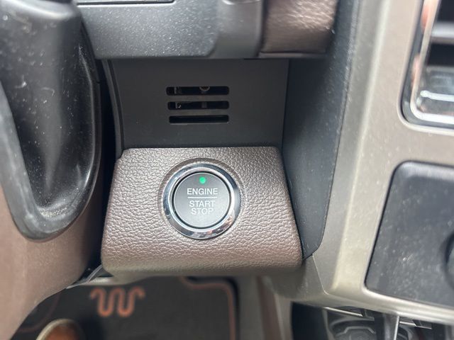 2022 Ford F-450SD King Ranch Random Lake WI