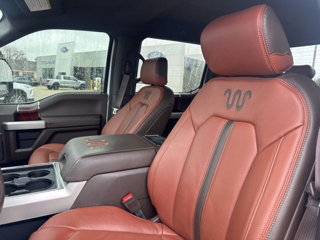 2022 Ford F-450SD King Ranch Random Lake WI