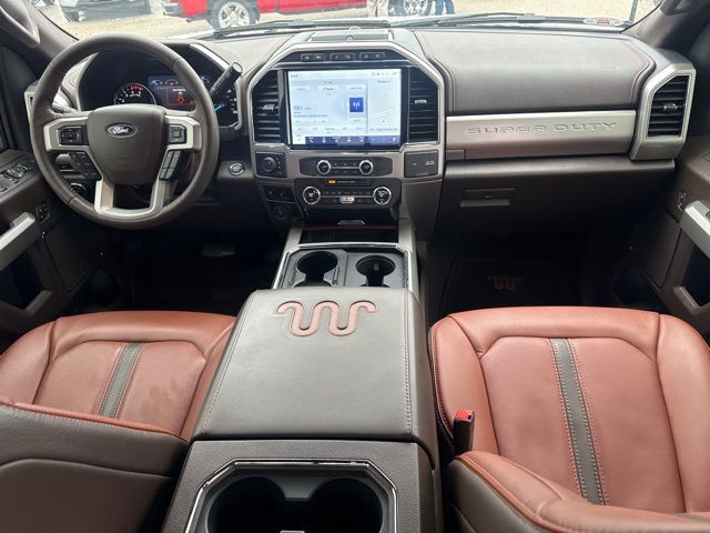 2022 Ford F-450SD King Ranch Random Lake WI
