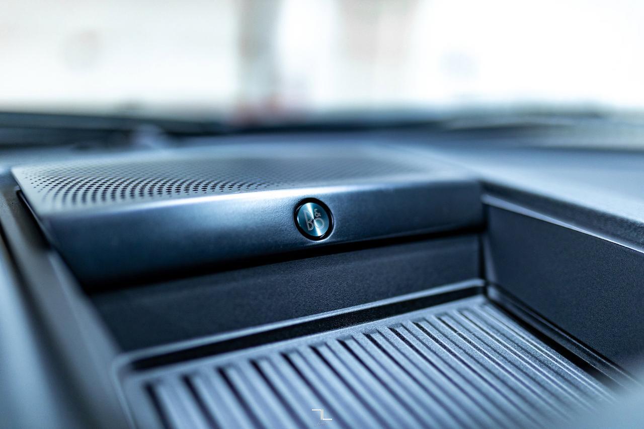 2022 Ford F-550 4x4 Crew Cab Lariat Cab & Chassis Diesel Leather Nav Red Deer AB