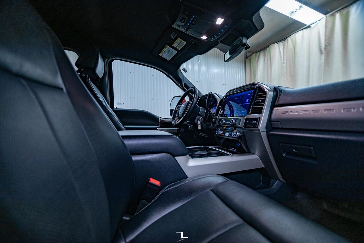 2022 Ford F-550 4x4 Crew Cab Lariat Cab & Chassis Diesel Leather Nav Red Deer AB