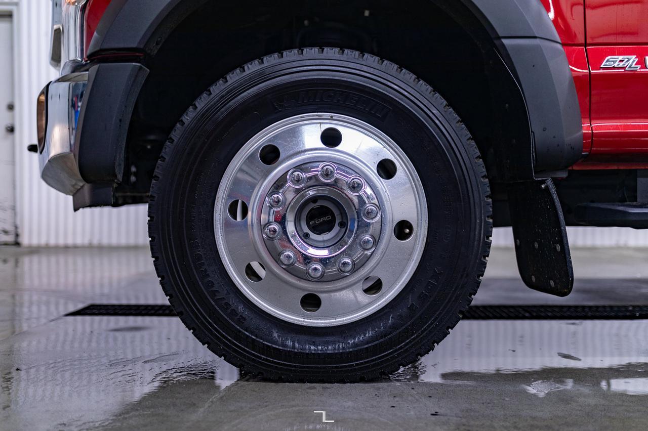 2022 Ford F-550 4x4 Crew Cab Lariat Cab & Chassis Diesel Leather Nav Red Deer AB