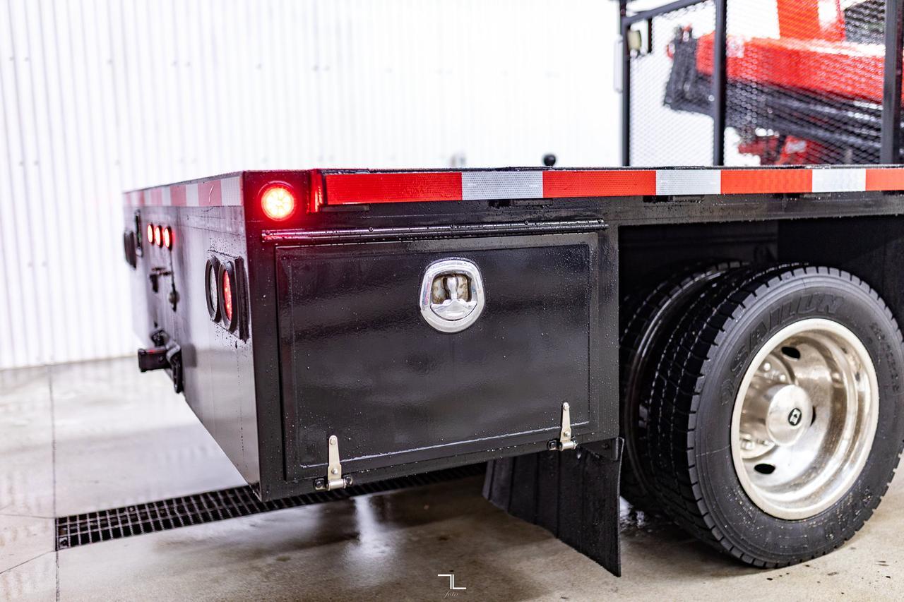 2022 Ford F-550 4x4 Crew Cab XL Picker Dually Deck Diesel Red Deer AB