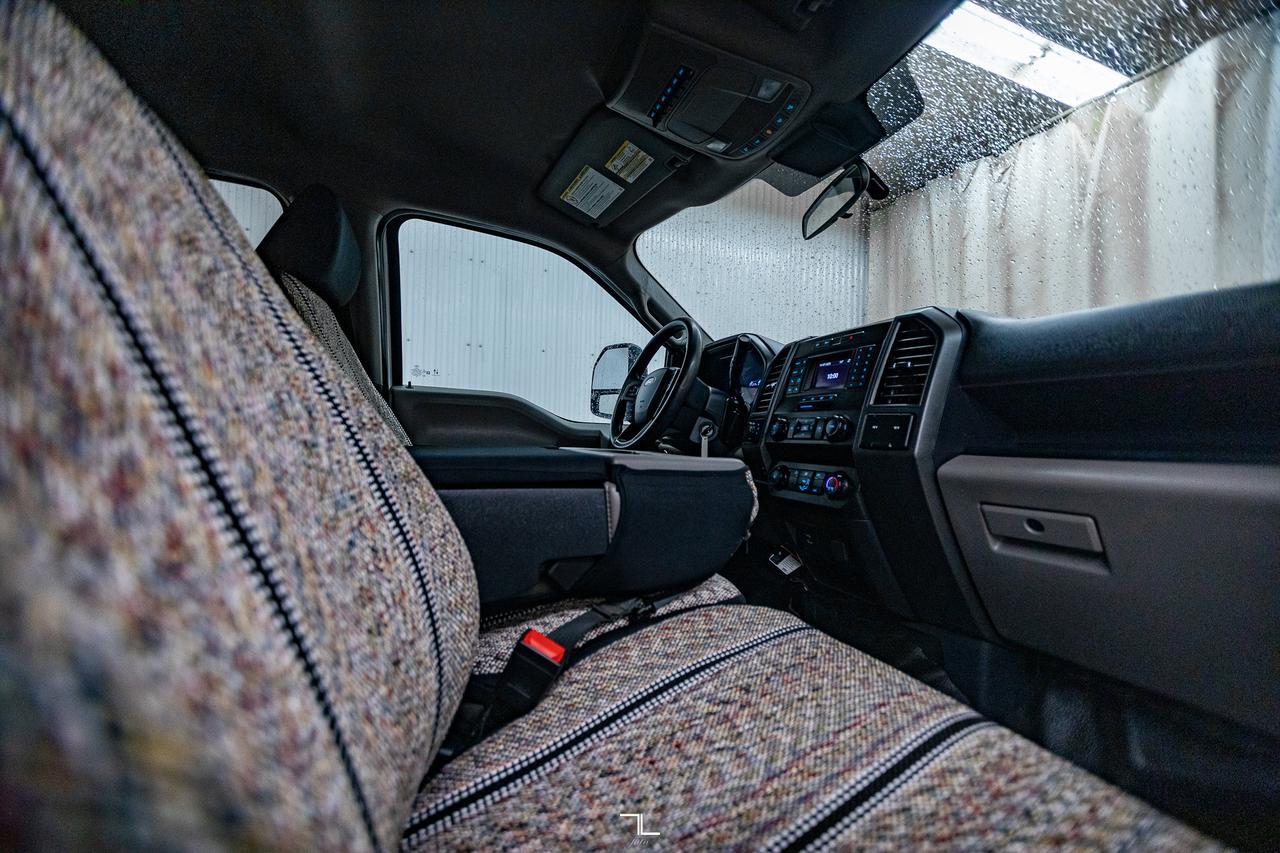 2022 Ford F-550 4x4 Crew Cab XL Picker Dually Deck Diesel Red Deer AB