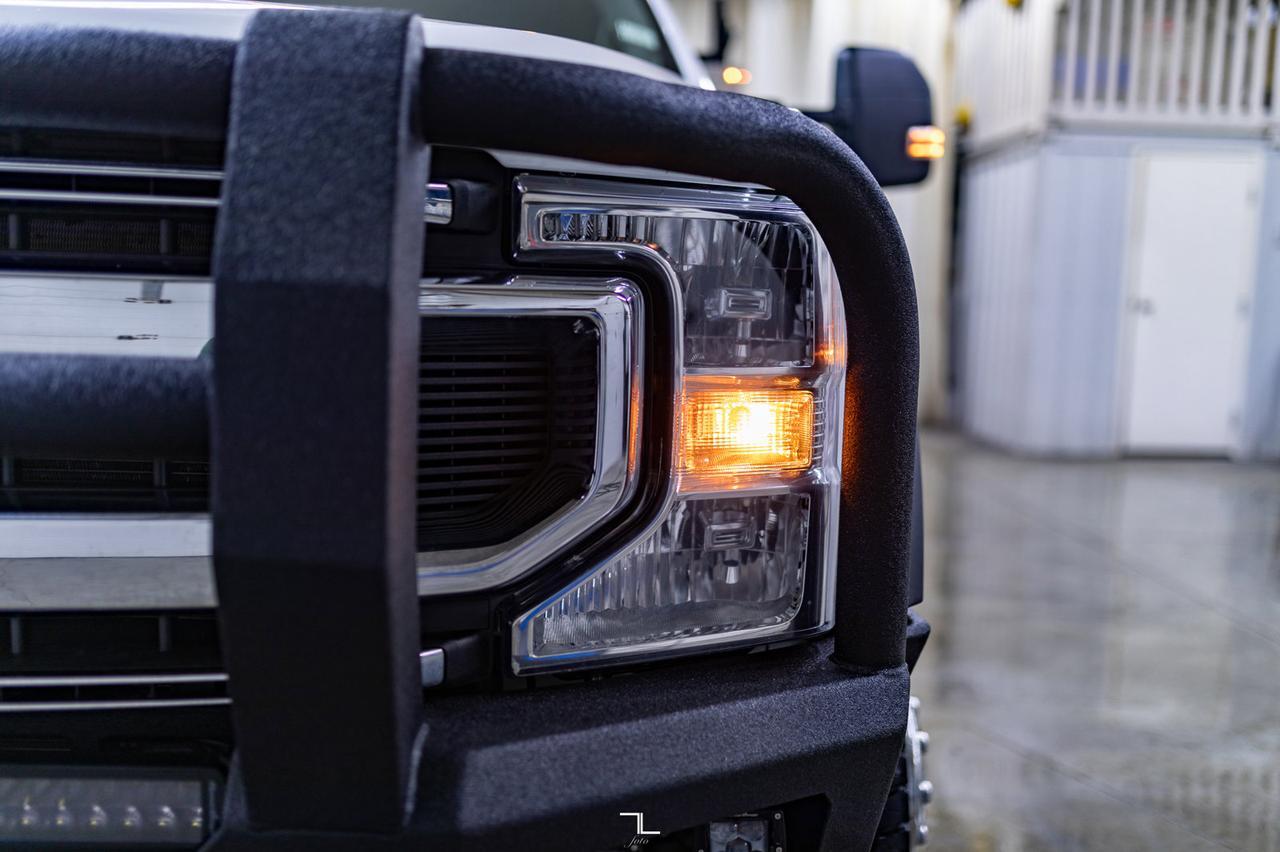 2022 Ford F-550 4x4 Crew Cab XLT Diesel Picker BCam Red Deer AB