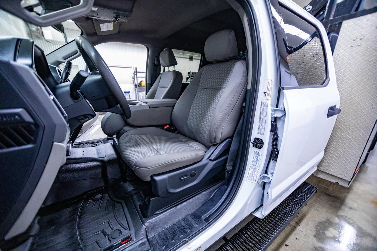 2022 Ford F-550 4x4 Crew Cab XLT Diesel Picker BCam Red Deer AB