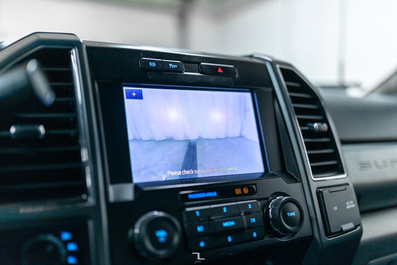 2022 Ford F-550 4x4 Crew Cab XLT Dually Deck Diesel BCam Red Deer AB