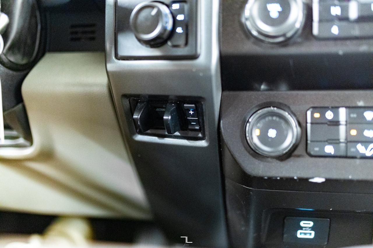 2022 Ford F-550 4x4 Crew Cab XLT Dually Deck Diesel BCam Red Deer AB