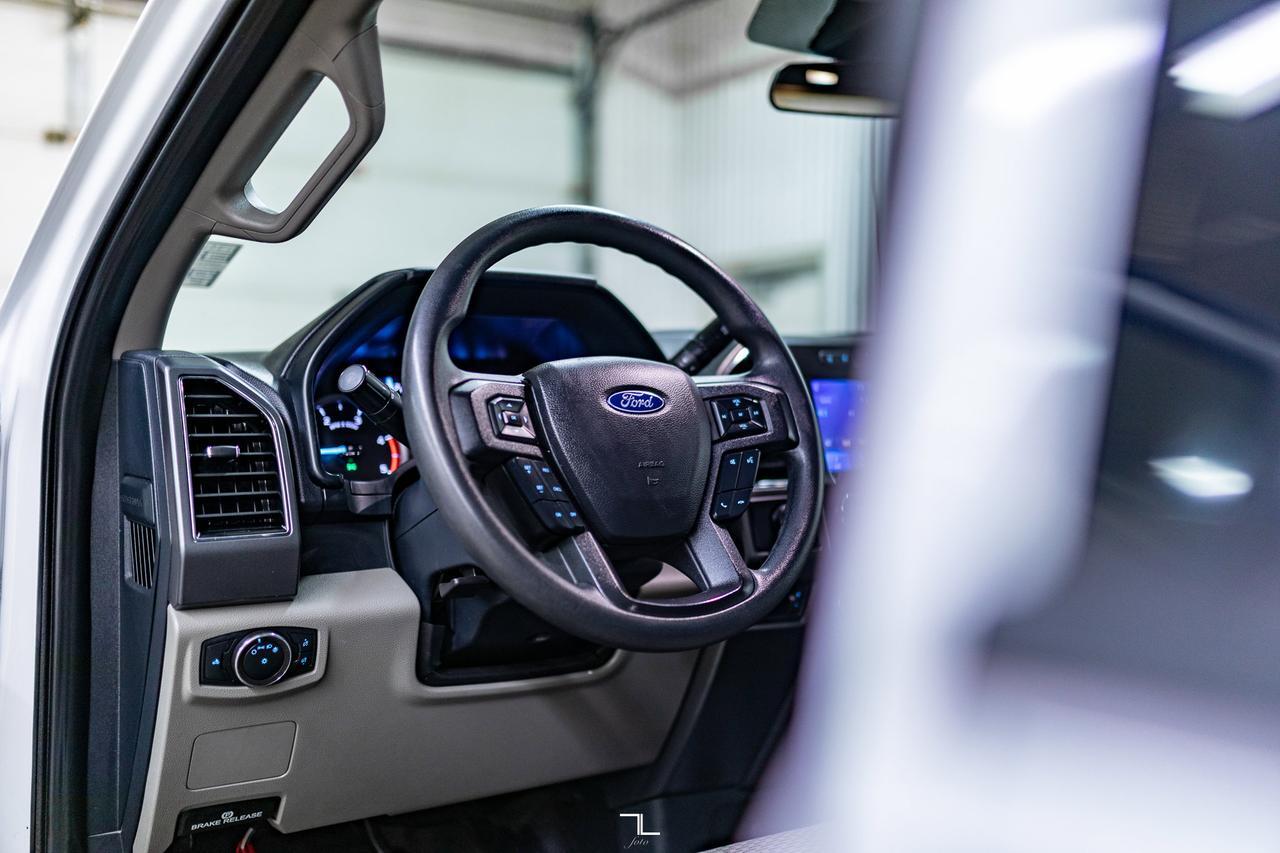 2022 Ford F-550 4x4 Crew Cab XLT Dually Deck Diesel Red Deer AB