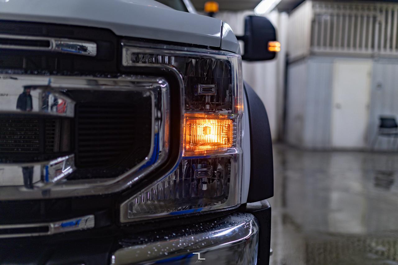 2022 Ford F-550 4x4 Crew Cab XLT Dually Deck Diesel Red Deer AB