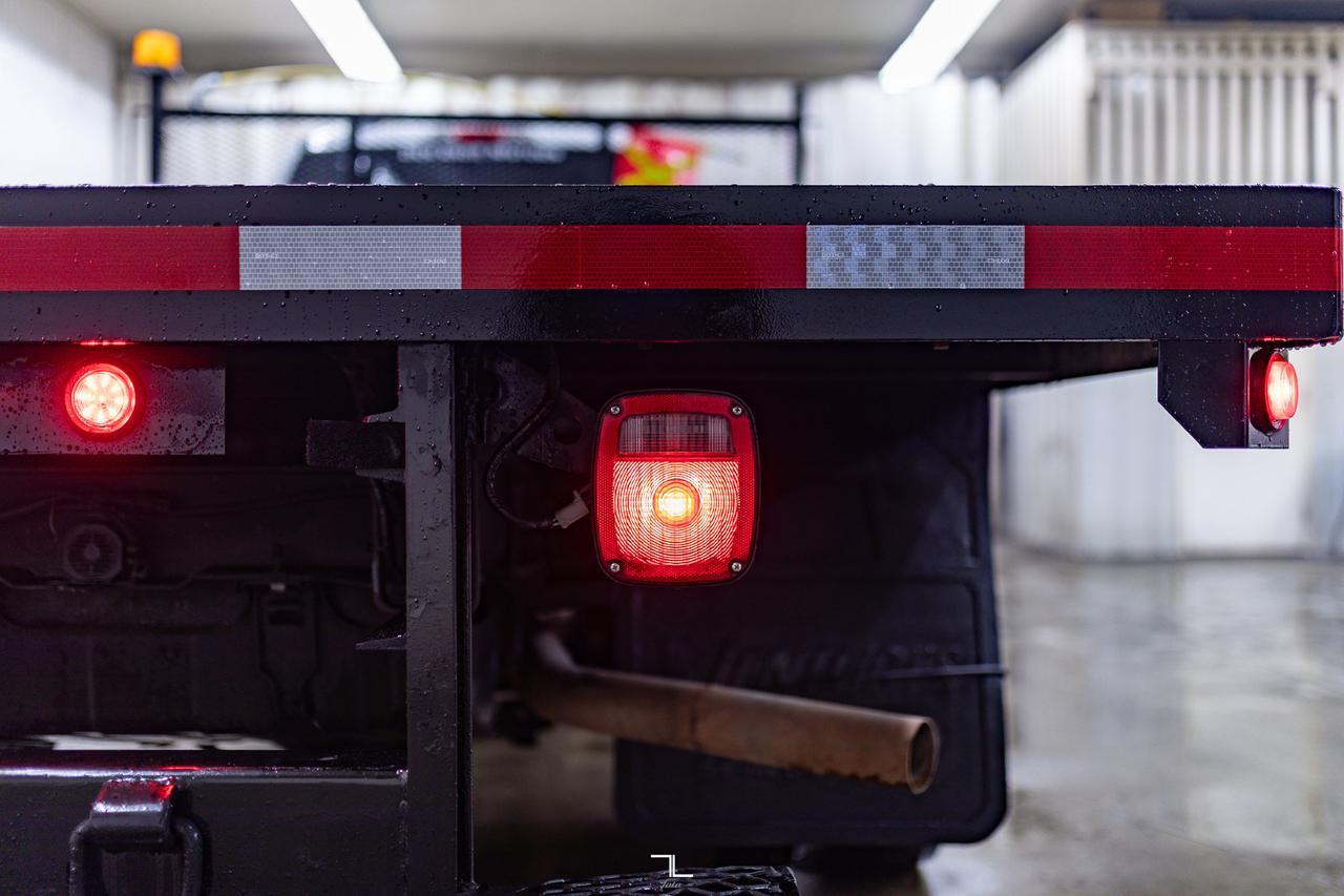 2022 Ford F-550 4x4 Crew Cab XLT Dually Deck Diesel Red Deer AB