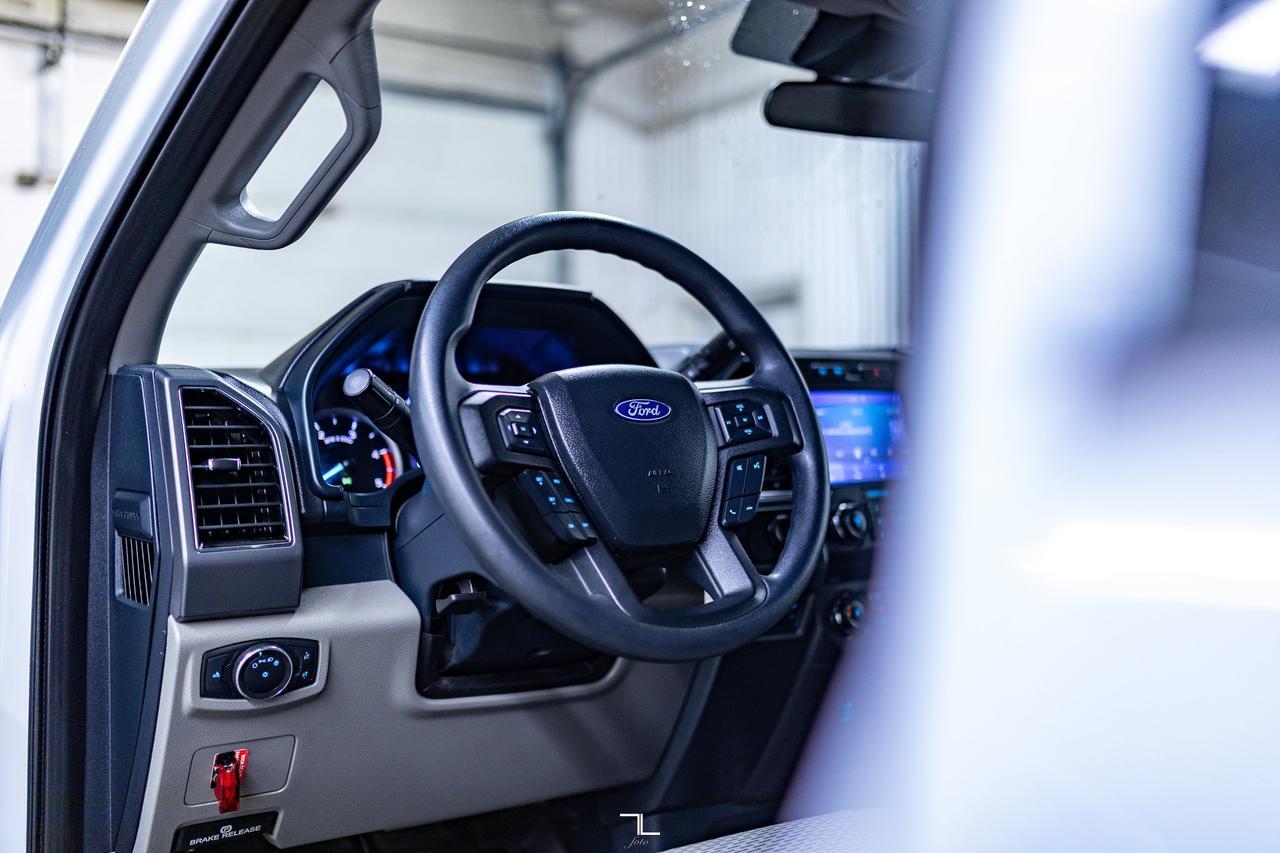 2022 Ford F-550 4x4 Crew Cab XLT Dually Deck Diesel Red Deer AB