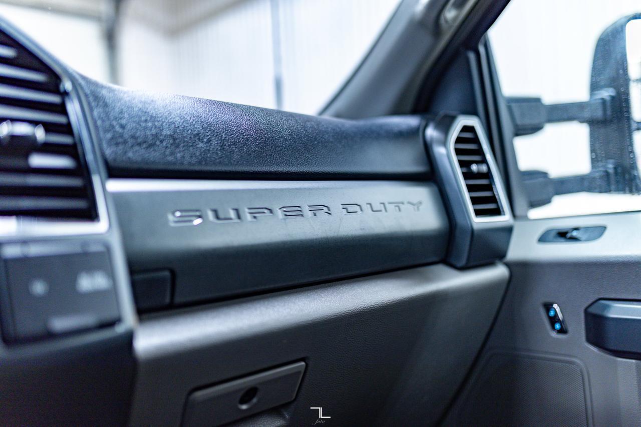 2022 Ford F-550 4x4 Crew Cab XLT Dually Deck Diesel Red Deer AB