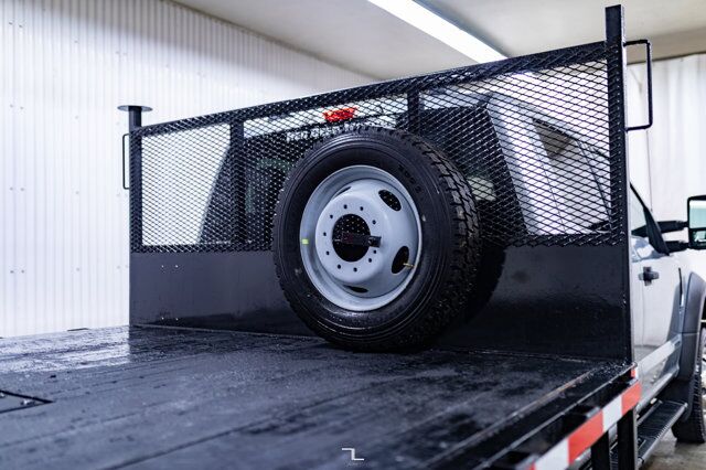 2022 Ford F-550 4x4 Crew Cab XLT Dually Deck Diesel Red Deer AB