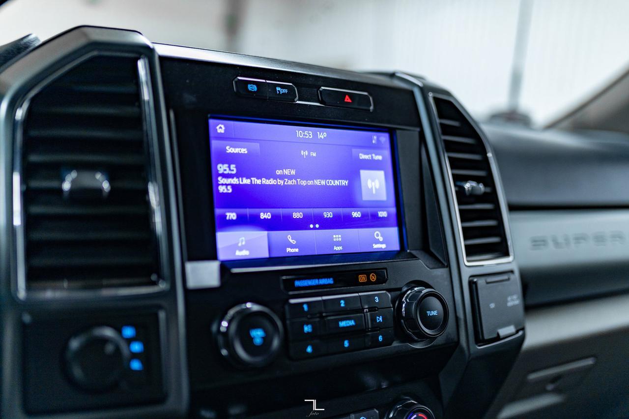 2022 Ford F-550 4x4 Crew Cab XLT Dually Deck Diesel Red Deer AB