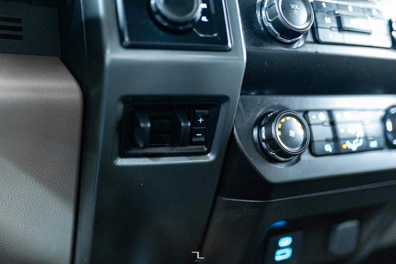 2022 Ford F-550 4x4 Crew Cab XLT Dually Deck Diesel Red Deer AB