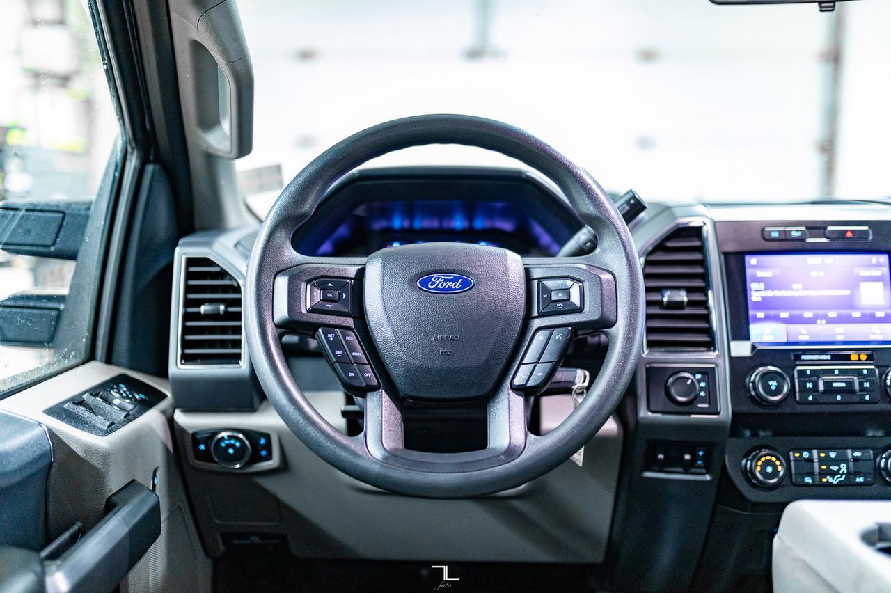 2022 Ford F-550 4x4 Crew Cab XLT Dually Deck Diesel Red Deer AB