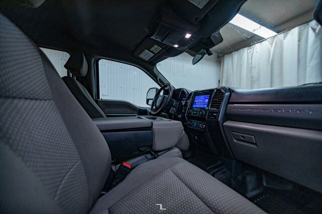 2022 Ford F-550 4x4 Crew Cab XLT Dually Deck Diesel Red Deer AB