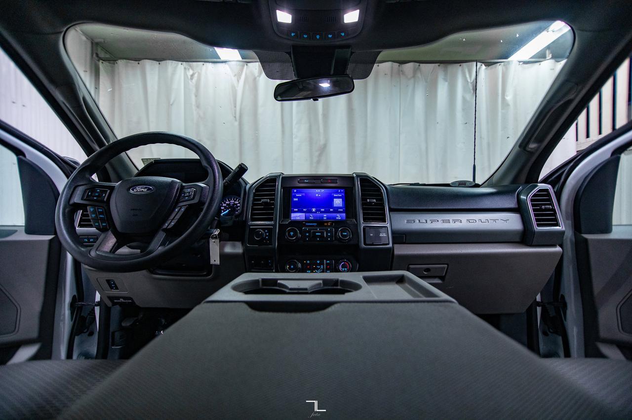 2022 Ford F-550 4x4 Super Cab XLT Dually Deck Red Deer AB