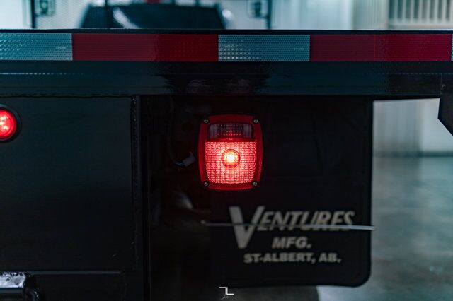 2022 Ford F-550 4x4 Super Cab XLT Dually Deck Red Deer AB