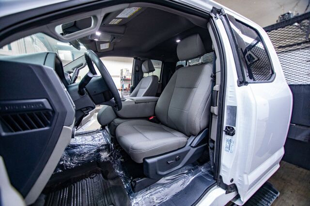 2022 Ford F-550 4x4 Super Cab XLT Dually Deck Red Deer AB