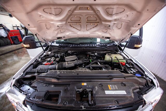 2022 Ford F-550 4x4 Super Cab XLT Dually Deck Red Deer AB