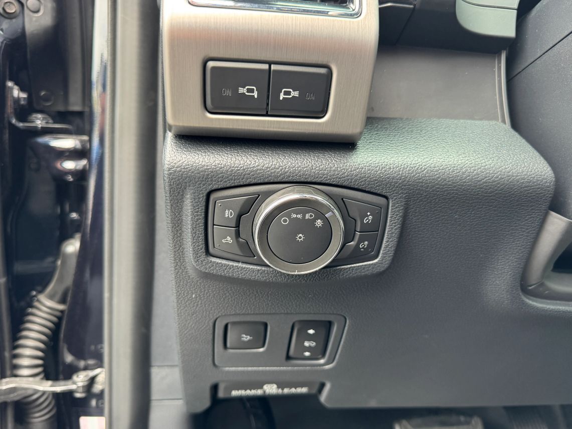 2022 Ford F350 Super Duty Regular Cab XLT Pickup 2D 8 ft