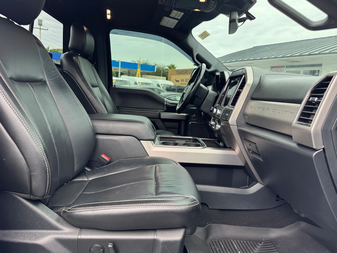 2022 Ford F350 Super Duty Regular Cab XLT Pickup 2D 8 ft