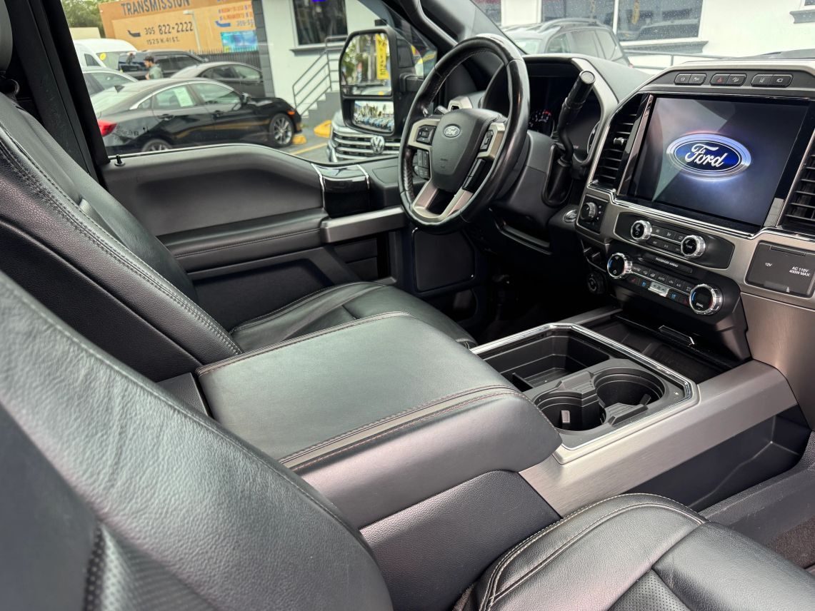 2022 Ford F350 Super Duty Regular Cab XLT Pickup 2D 8 ft