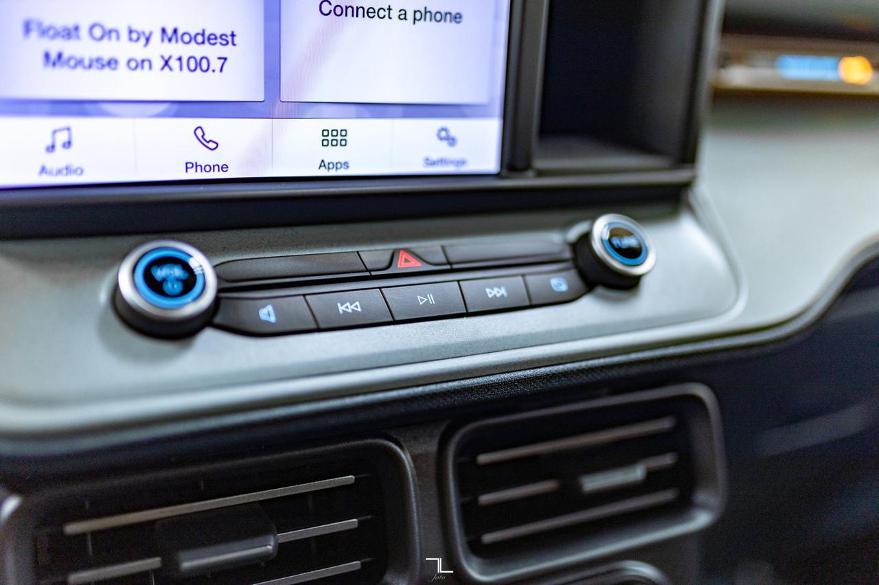 2022 Ford Maverick AWD Super Crew Lariat FX4 Leather BCam Red Deer AB