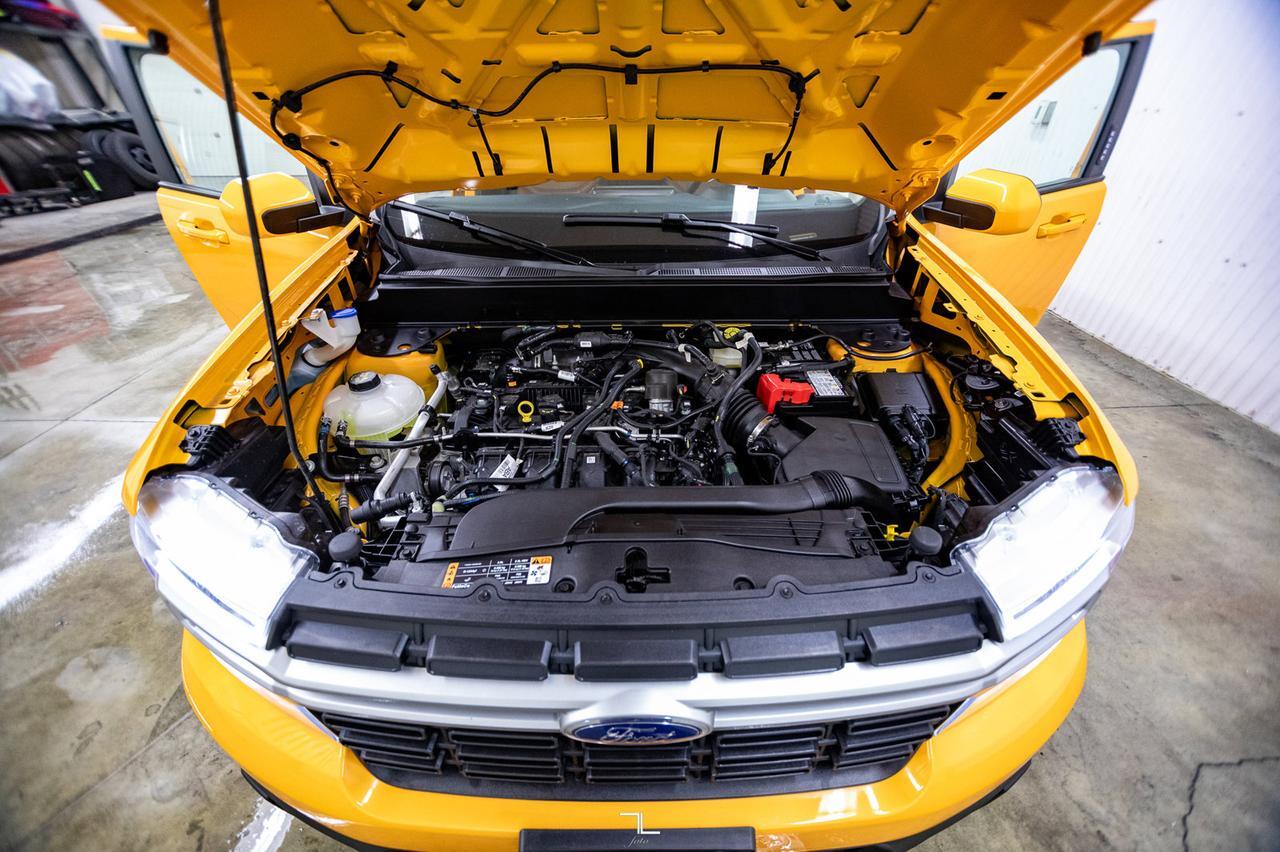 2022 Ford Maverick AWD Super Crew Lariat FX4 Leather BCam Red Deer AB