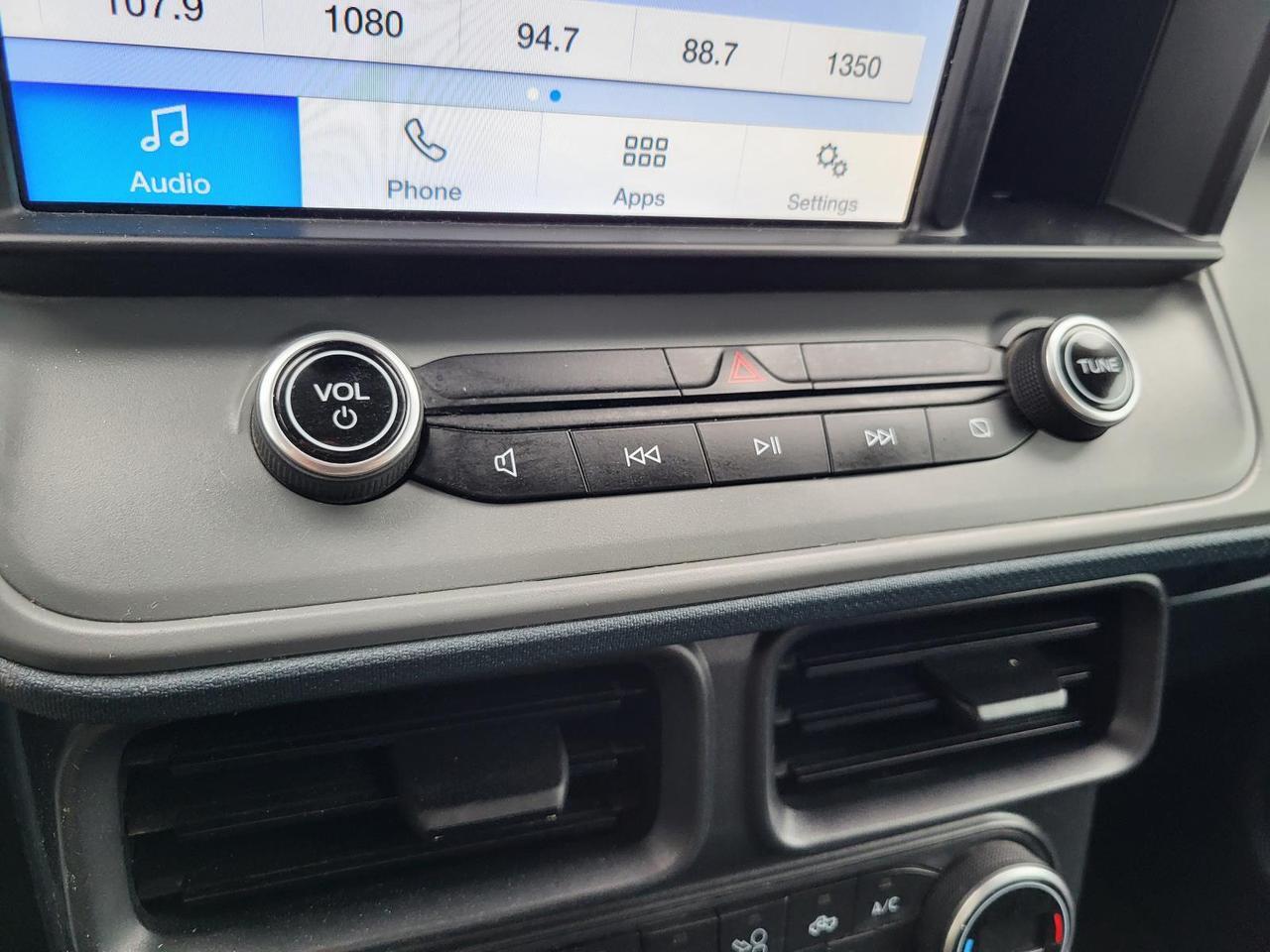 2022 Ford Maverick XL AWD SuperCrew Beeville TX