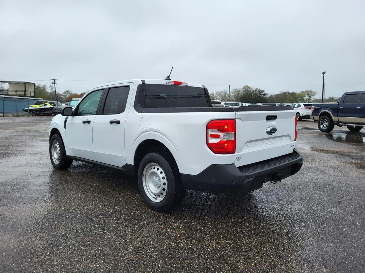 2022 Ford Maverick XL AWD SuperCrew Beeville TX