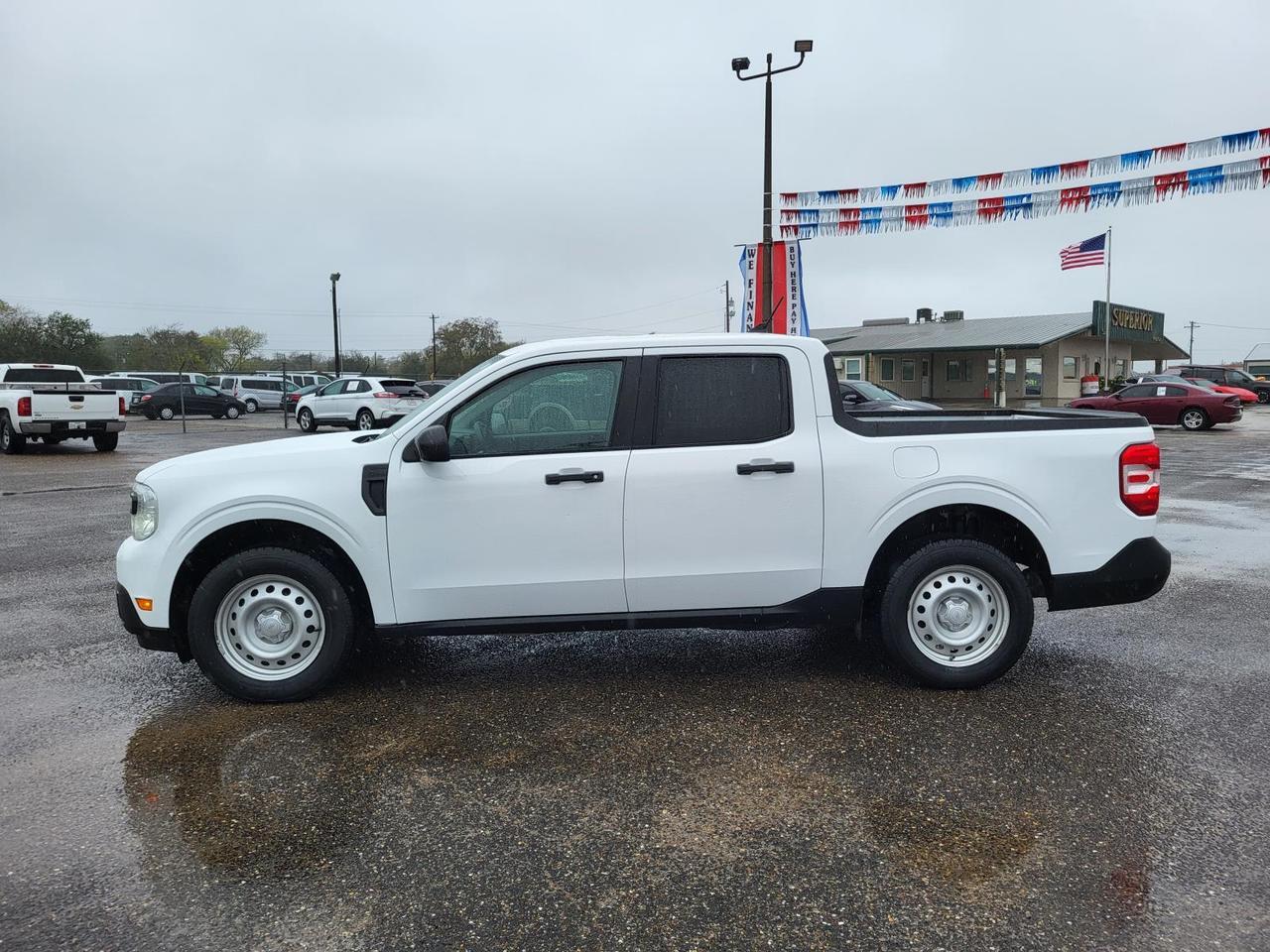 2022 Ford Maverick XL AWD SuperCrew Beeville TX