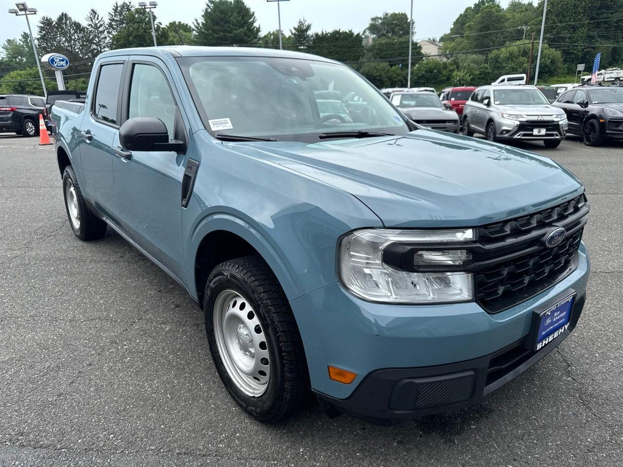 2022 Ford Maverick XL