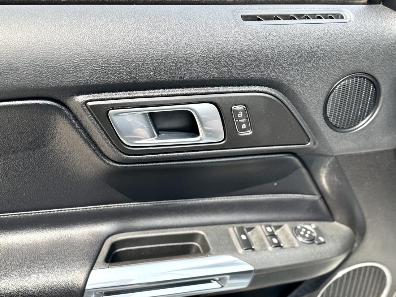 2022 Ford Mustang EcoBoost Premium Elmhurst IL