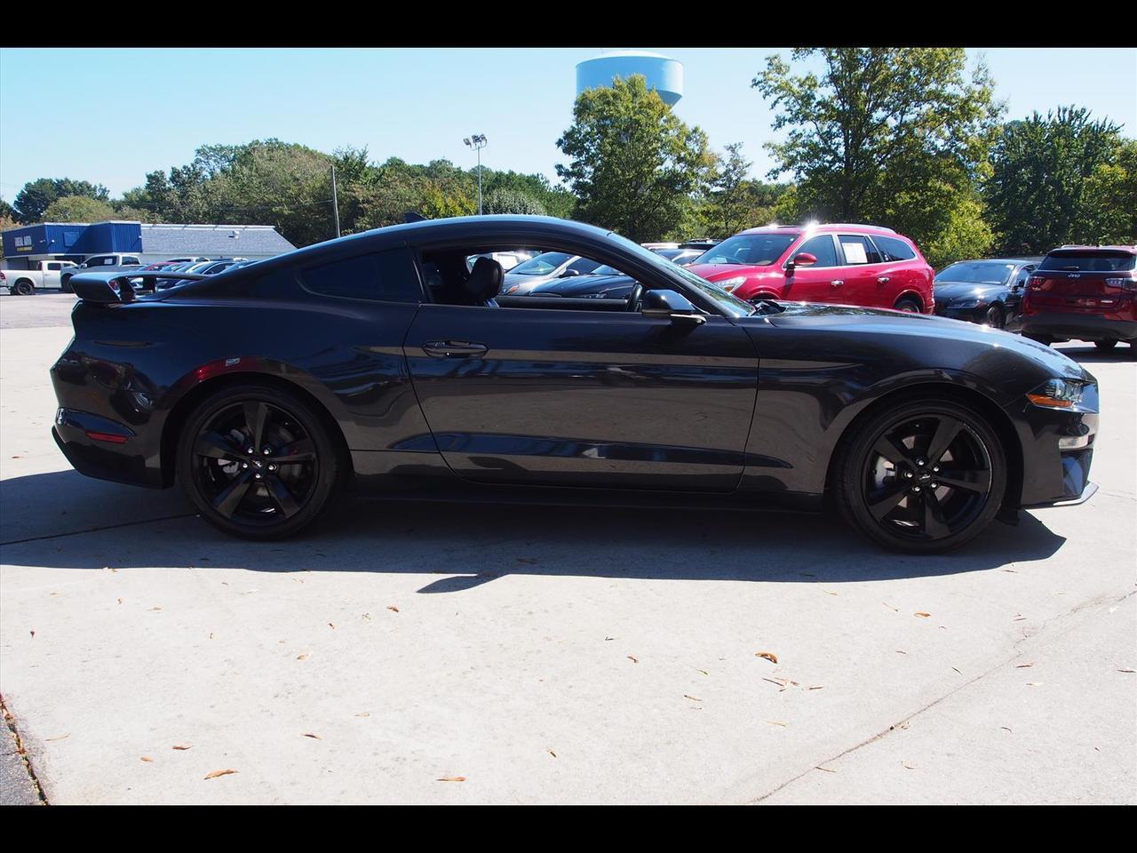 2022 Ford Mustang EcoBoost Premium