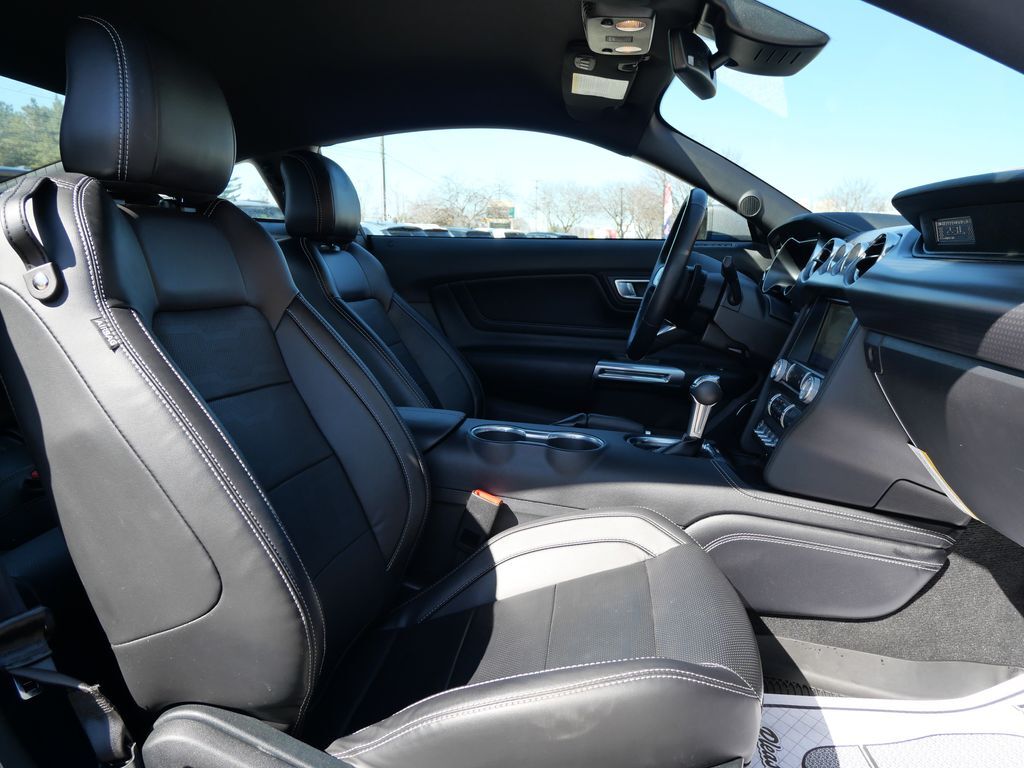 2022 Ford Mustang EcoBoost Premium Mt Pleasant MI