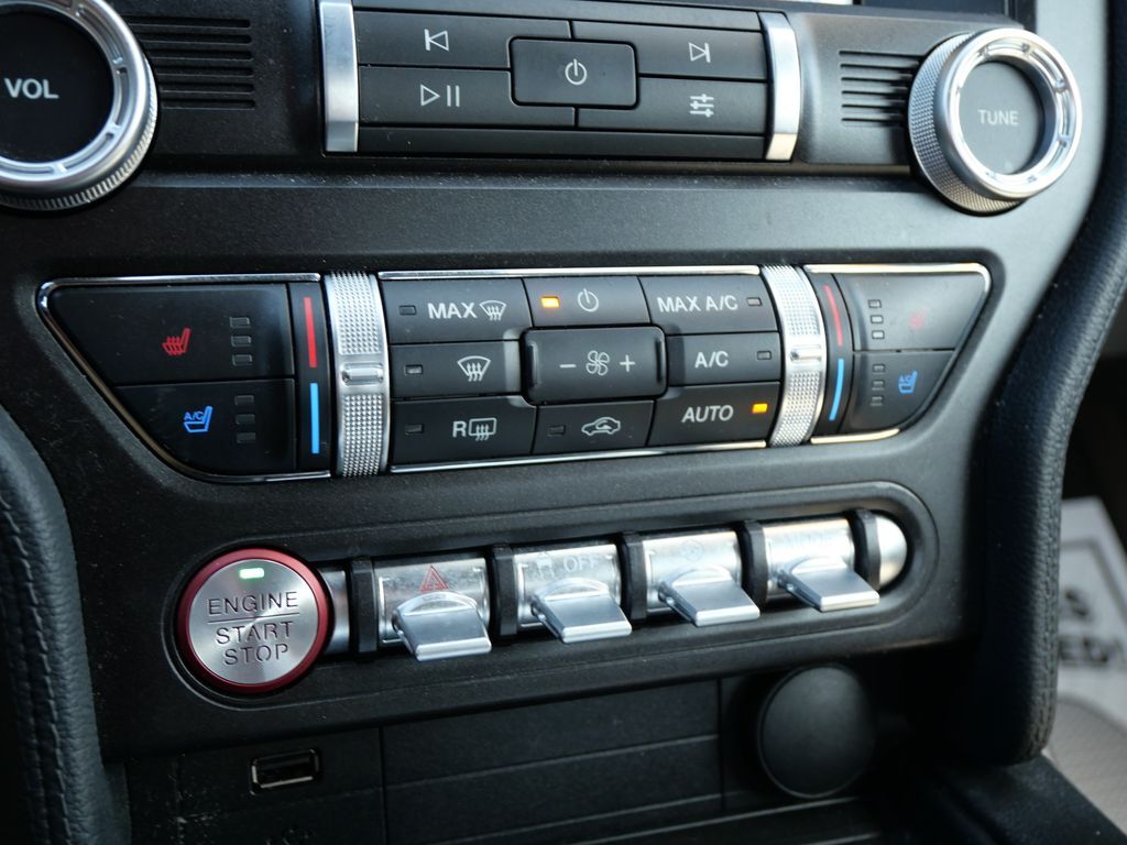 2022 Ford Mustang EcoBoost Premium Mt Pleasant MI